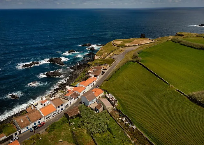 Sundaze Ferienhaus Fenais da Luz